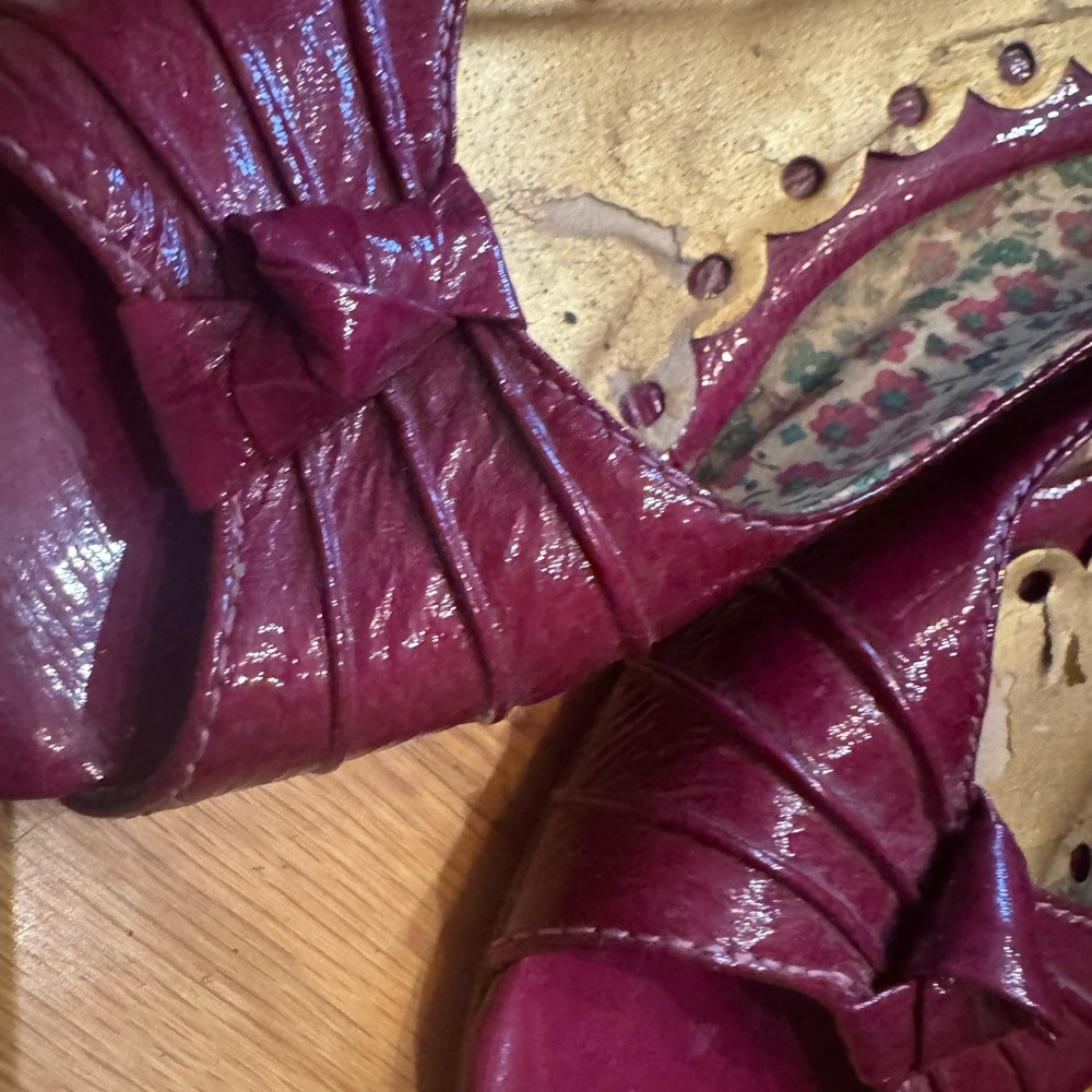 Seychelles Raspberry Peep-Toe Heels - Picture 8 of 8